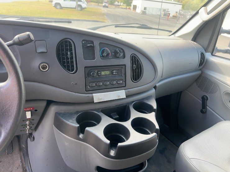 2007-ford-e250-image-20
