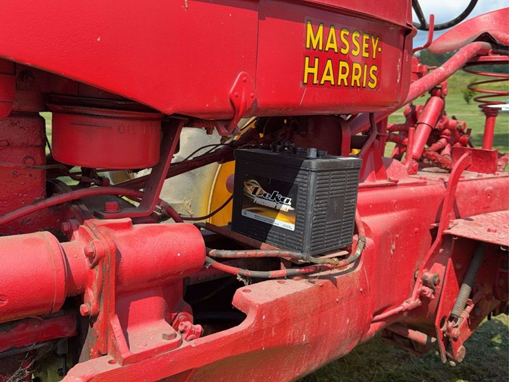 massey-ferguson-44-image-47