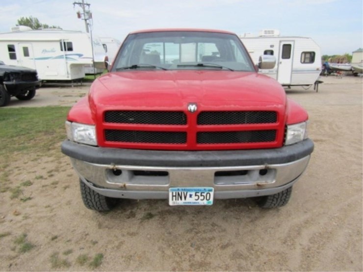 1996-dodge-ram-2500-image-3
