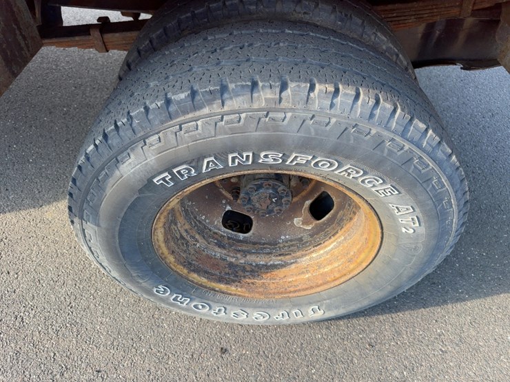 2012-ford-f350-xl-image-10