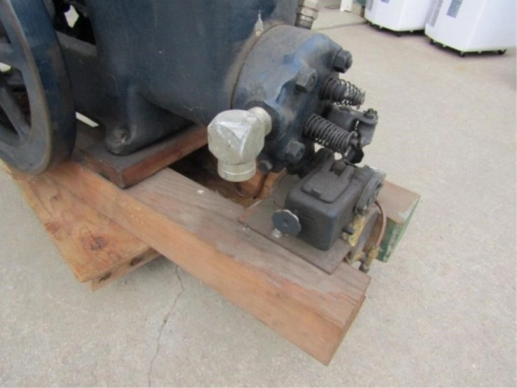 fairbanks-morse-1-1/2hp-stationary-engine,-image-7
