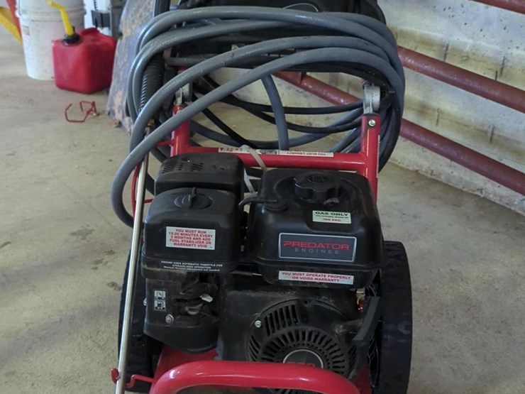 predator-3200-psi-2.8-gpm-6.8-hp-gas-powered-pressure-washer-image-2