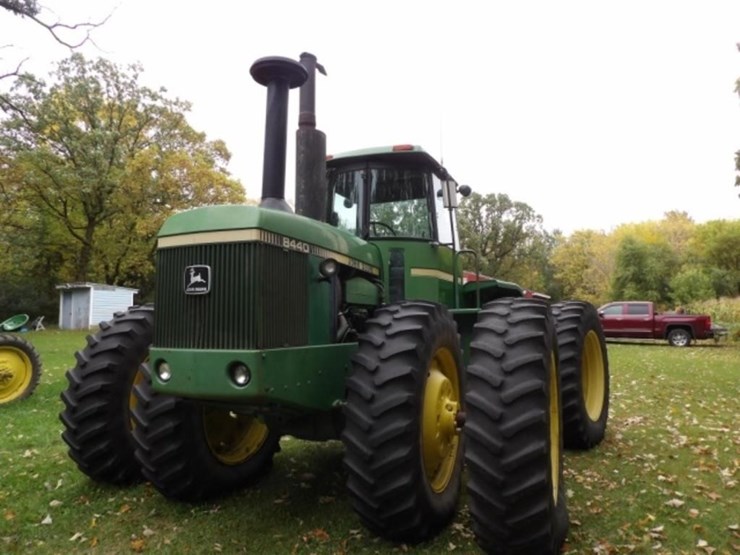 1981-john-deere-8440-image-8