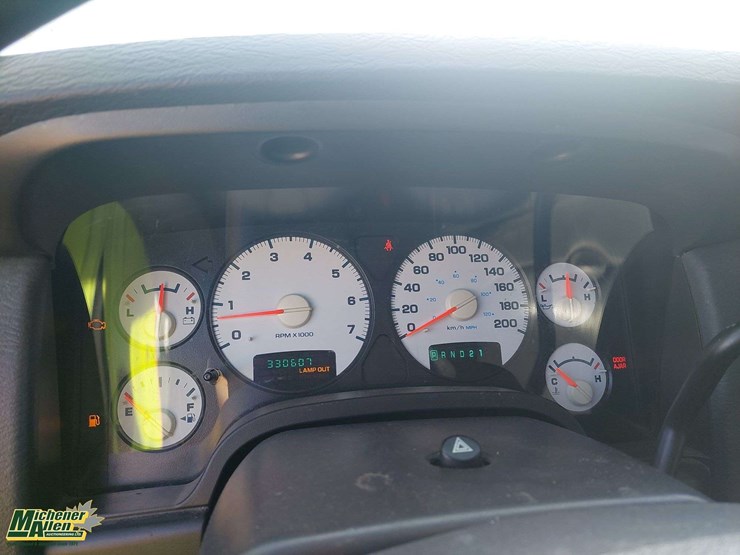 2005-dodge-ram-1500-image-10