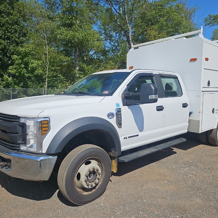 2019 FORD F550 XL