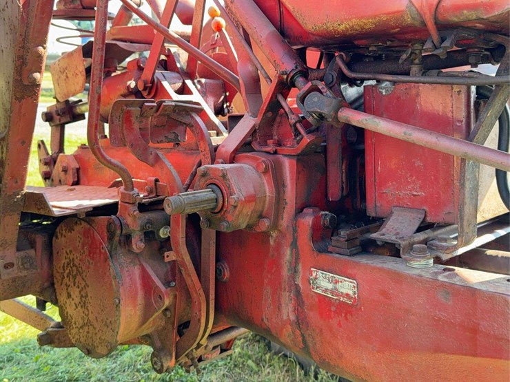 massey-ferguson-44-image-43