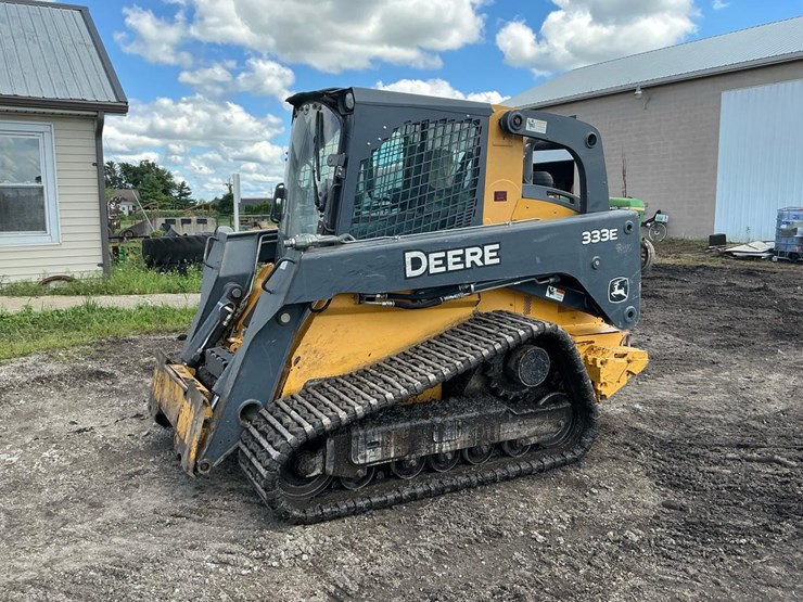 2014-deere-333e-image-1