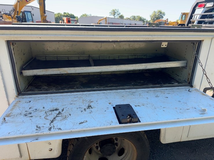 2019-ford-f550-xl-image-27