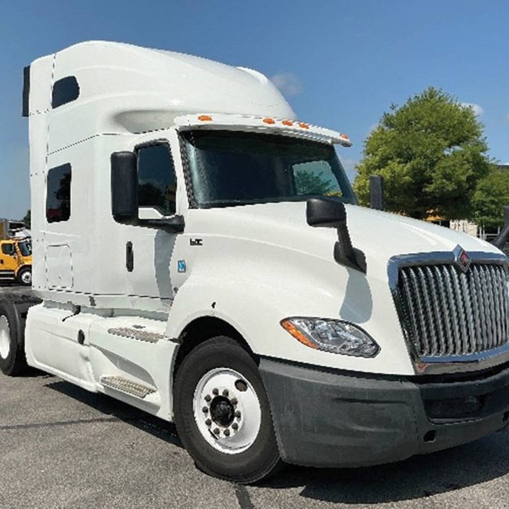 2019 INTERNATIONAL LT