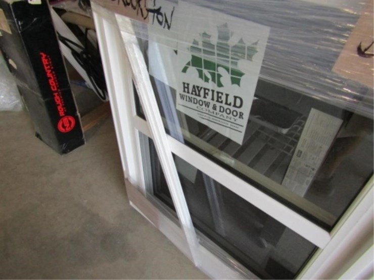hayfield-single-hung-vinyl-window-new-29.75x40.25-image-4