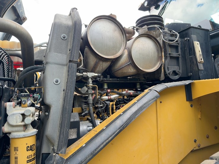 2017-caterpillar-966m-image-22