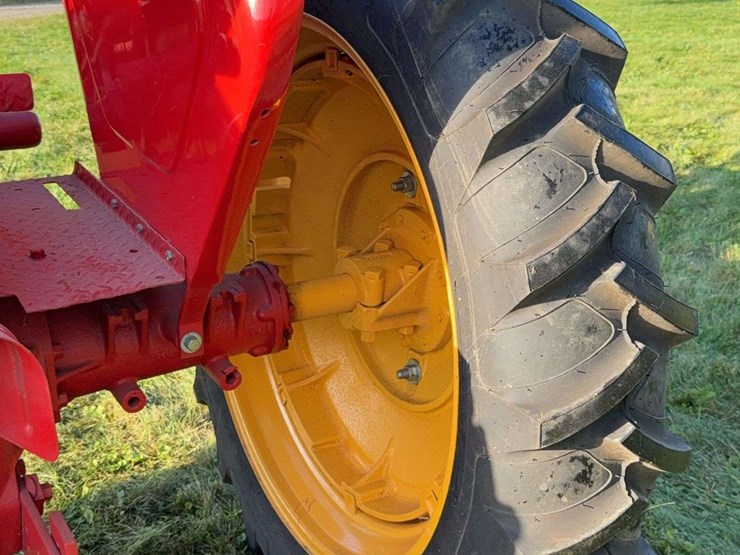 massey-ferguson-30-image-24