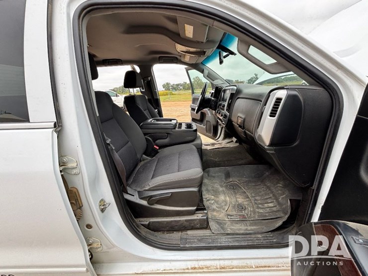 2017-gmc-sierra-2500hd-image-69