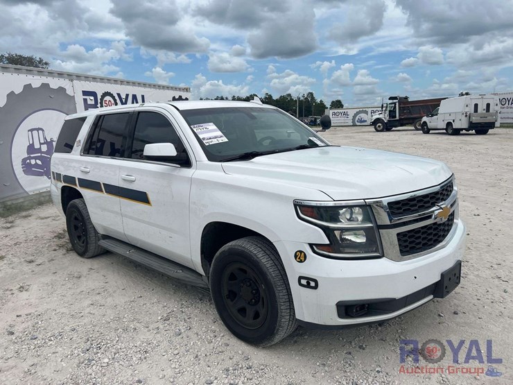 2016-chevrolet-tahoe-image-2