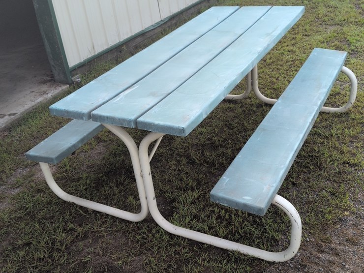 6-ft-picnic-table-image-1