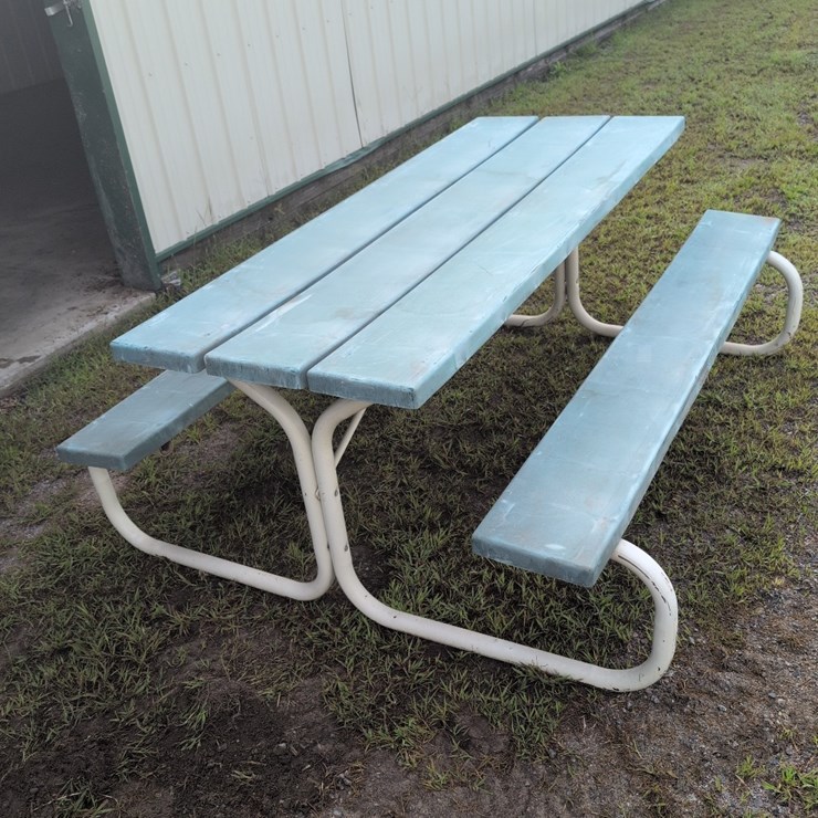 6 ft picnic table