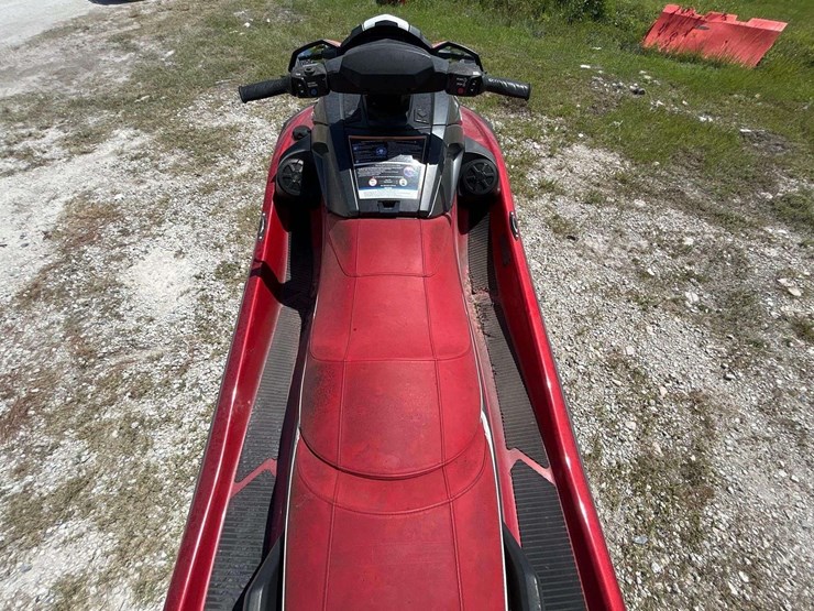 2023-yamaha-wave-runner-deluxe-with-s/a-aluminum-trailer-image-10