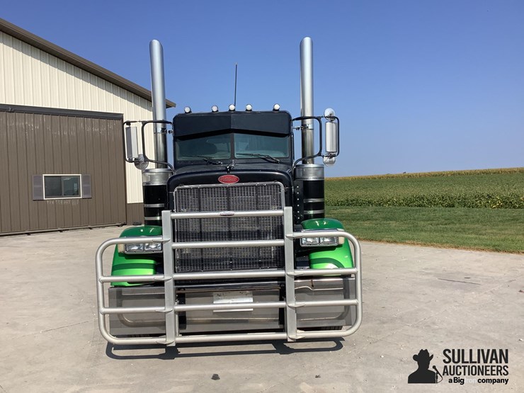 2006-peterbilt-379-image-2