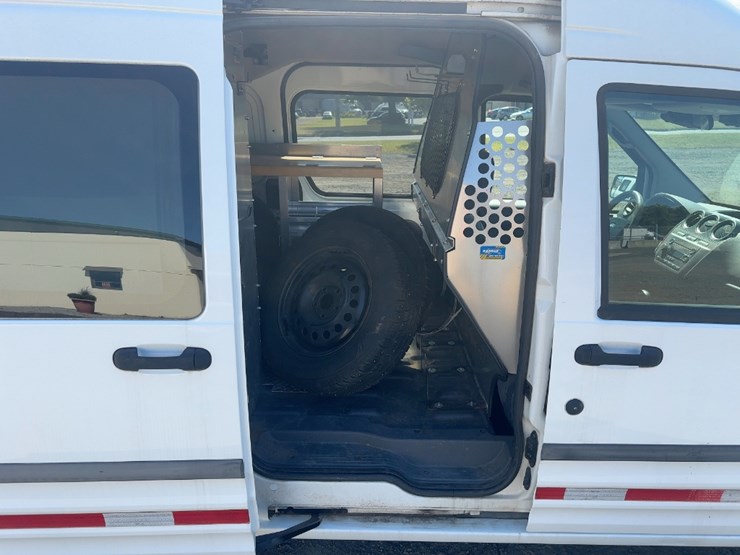 2013-ford-transit-connect-image-13