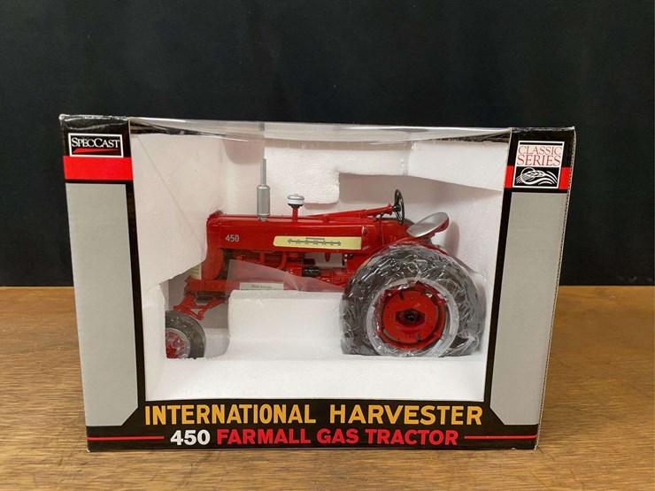 1/16-farmall-450-2003-north-iowa-nib-sc-image-2
