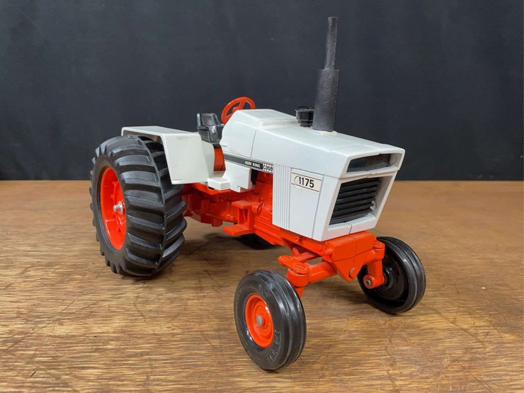 1/16-case-1175-ertl-image-8