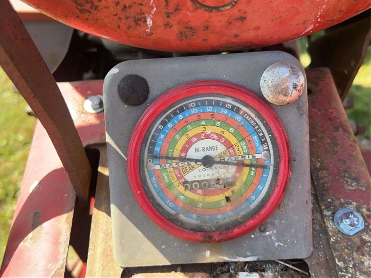massey-ferguson-444-image-41