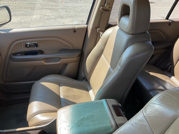 2004-honda-pilot-image-64