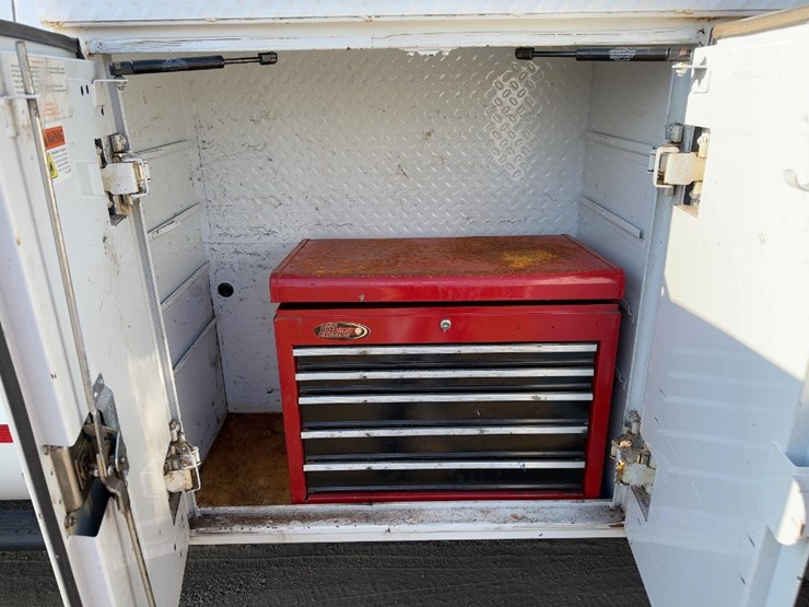 2012-ford-f550-xl-image-13