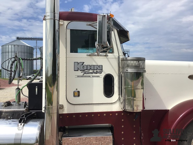 2000-peterbilt-379-image-18