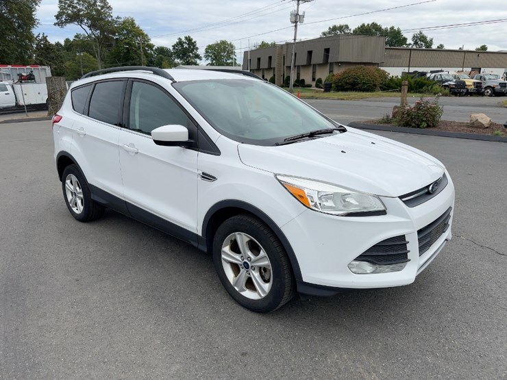 2016-ford-escape-se-image-7