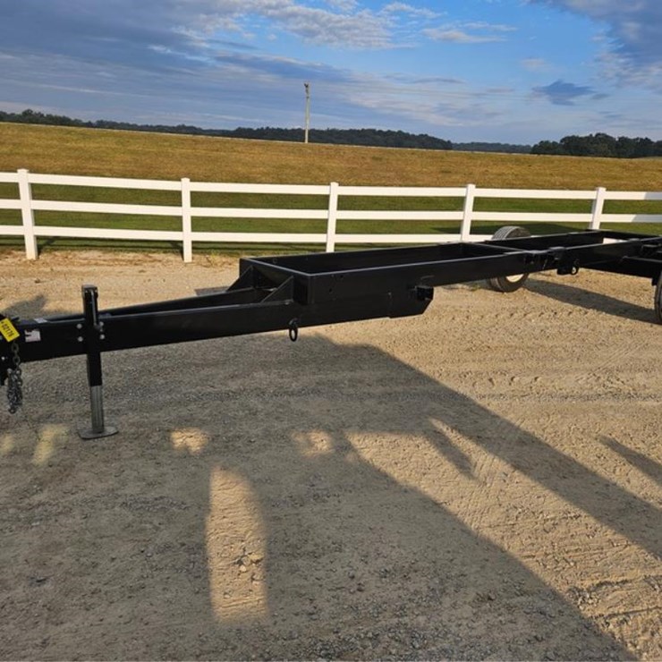 CUSTOM TRAILER