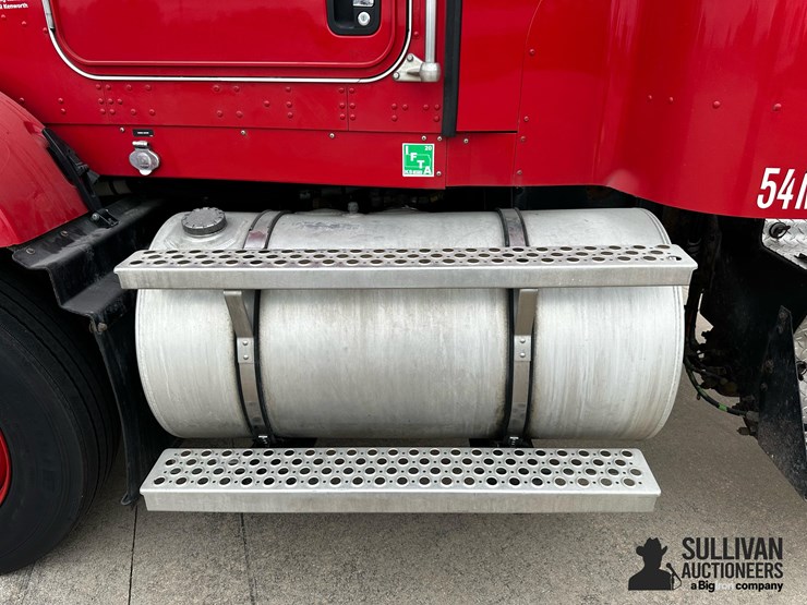2010-kenworth-t800-image-11