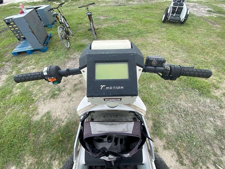t3-motion-patroller-segway-image-4