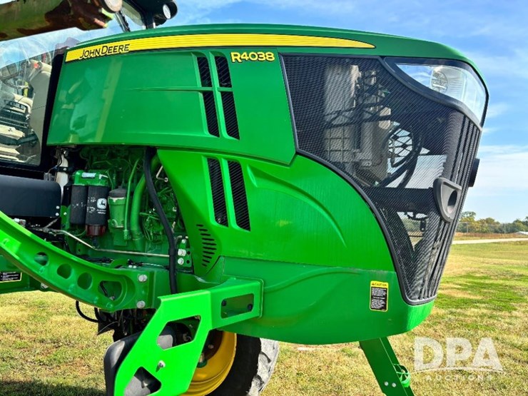 2018-john-deere-r4038-image-20