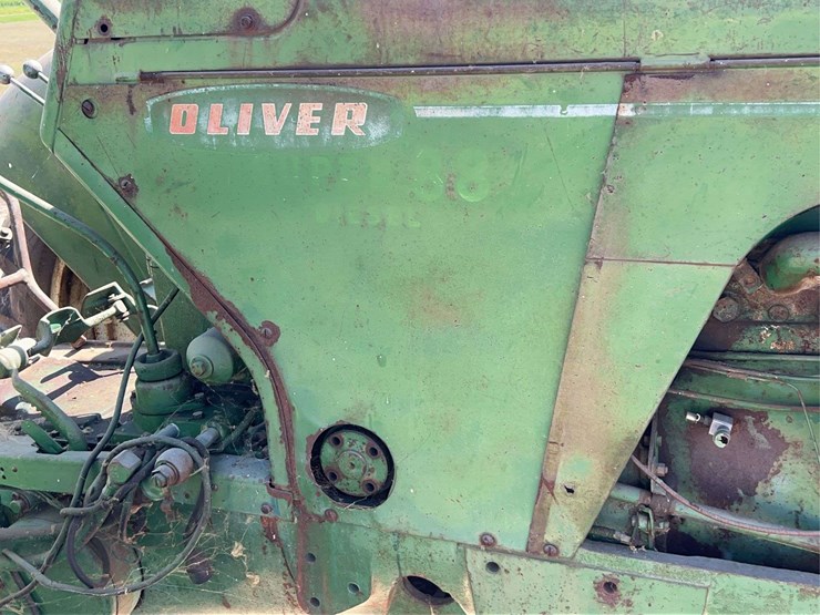 1958-oliver-super-88-image-30