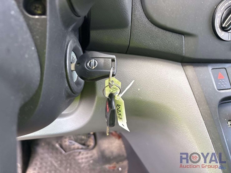 2017-nissan-nv200-image-27