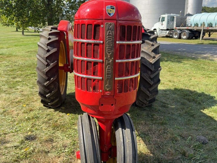 massey-ferguson-101-image-11