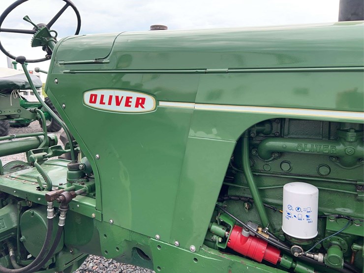 1958-oliver-770-image-31