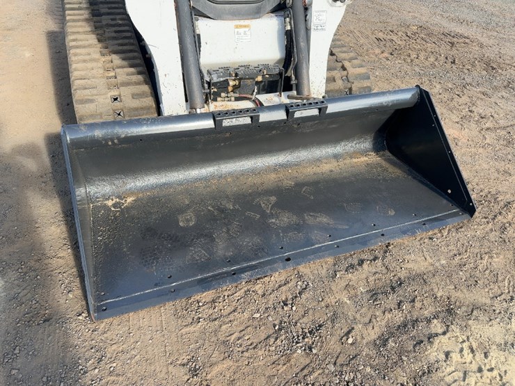 2022-bobcat-t770-image-8