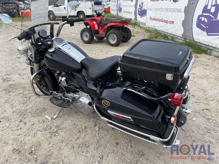 2021-harley-davidson-flhp-police-electra-glide-motorcycle-image-4