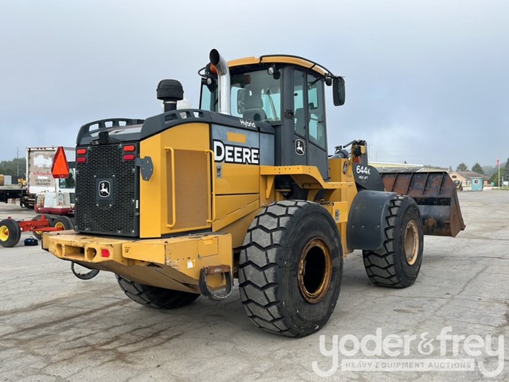 2015-deere-644k-image-5