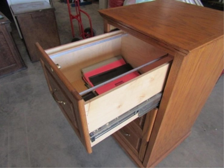 24x25x45.5-3-drawer-wood-file-cabinet,-1-wheel-off-image-8
