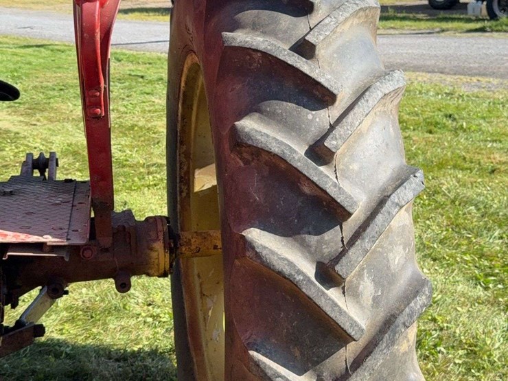 massey-ferguson-44-image-18