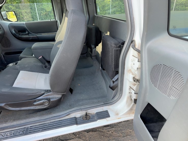 2009-ford-ranger-xlt-image-15