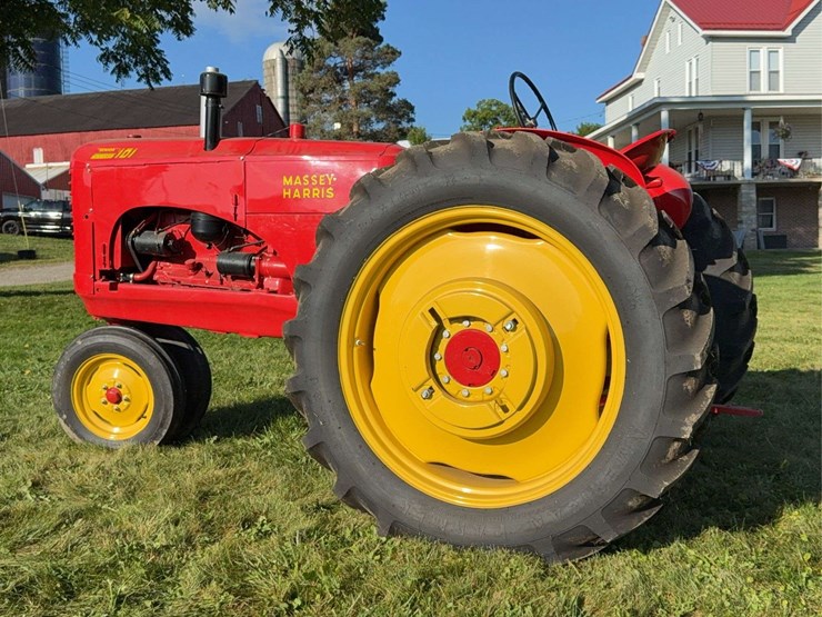massey-ferguson-101-image-3