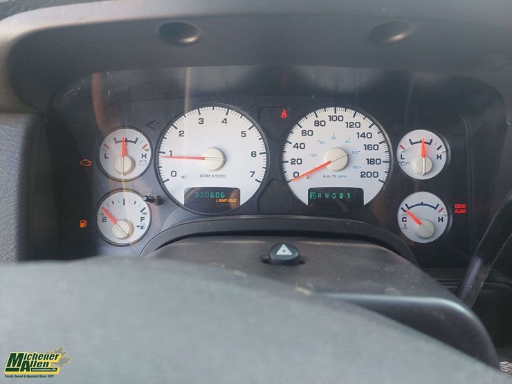 2005-dodge-ram-1500-image-11