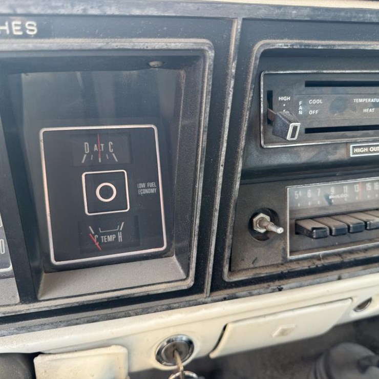 1975 FORD F350