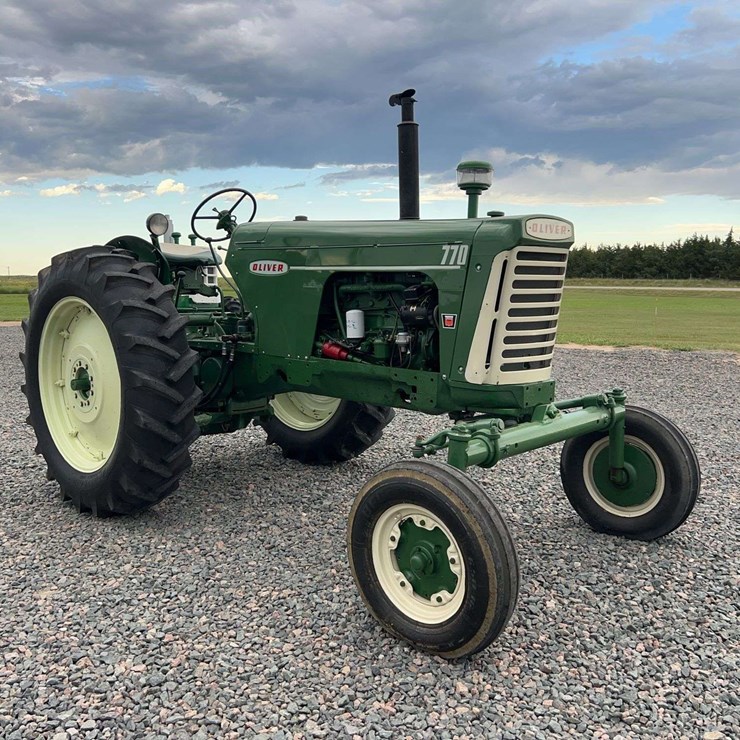 1958 OLIVER 770