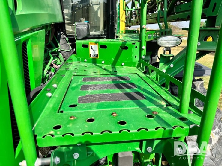 2018-john-deere-r4038-image-118