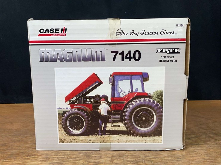 1/16-case-ih-magnum-7140-2012-ttt-nib-ertl-image-13